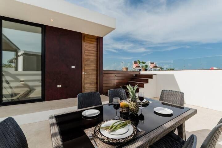 Park Penthouse Apartment *
